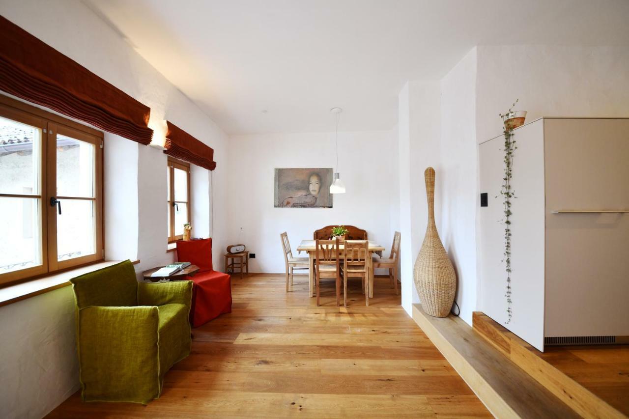 Ferienwohnung Ansitz Jenner Eppan an der Weinstraße Exterior foto