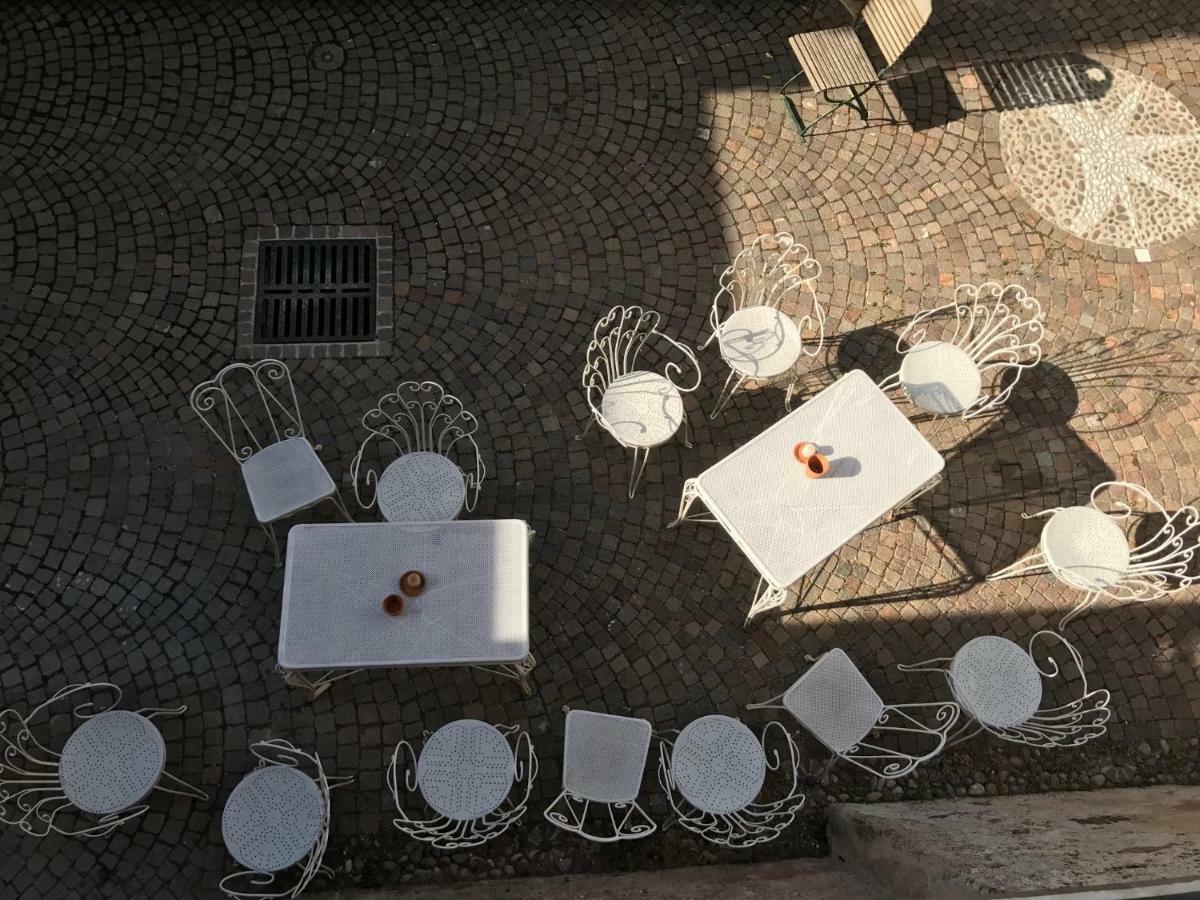 Ferienwohnung Ansitz Jenner Eppan an der Weinstraße Exterior foto