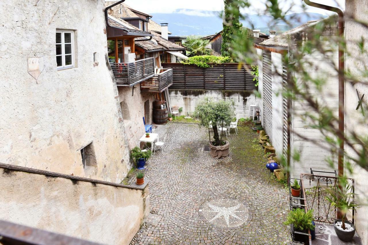 Ferienwohnung Ansitz Jenner Eppan an der Weinstraße Exterior foto