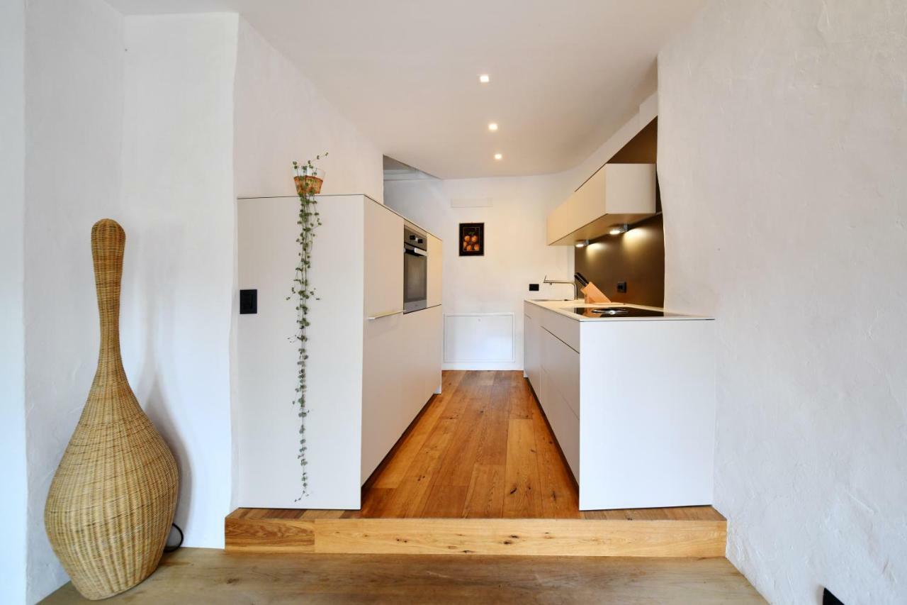 Ferienwohnung Ansitz Jenner Eppan an der Weinstraße Exterior foto